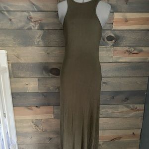 Green maxi dress